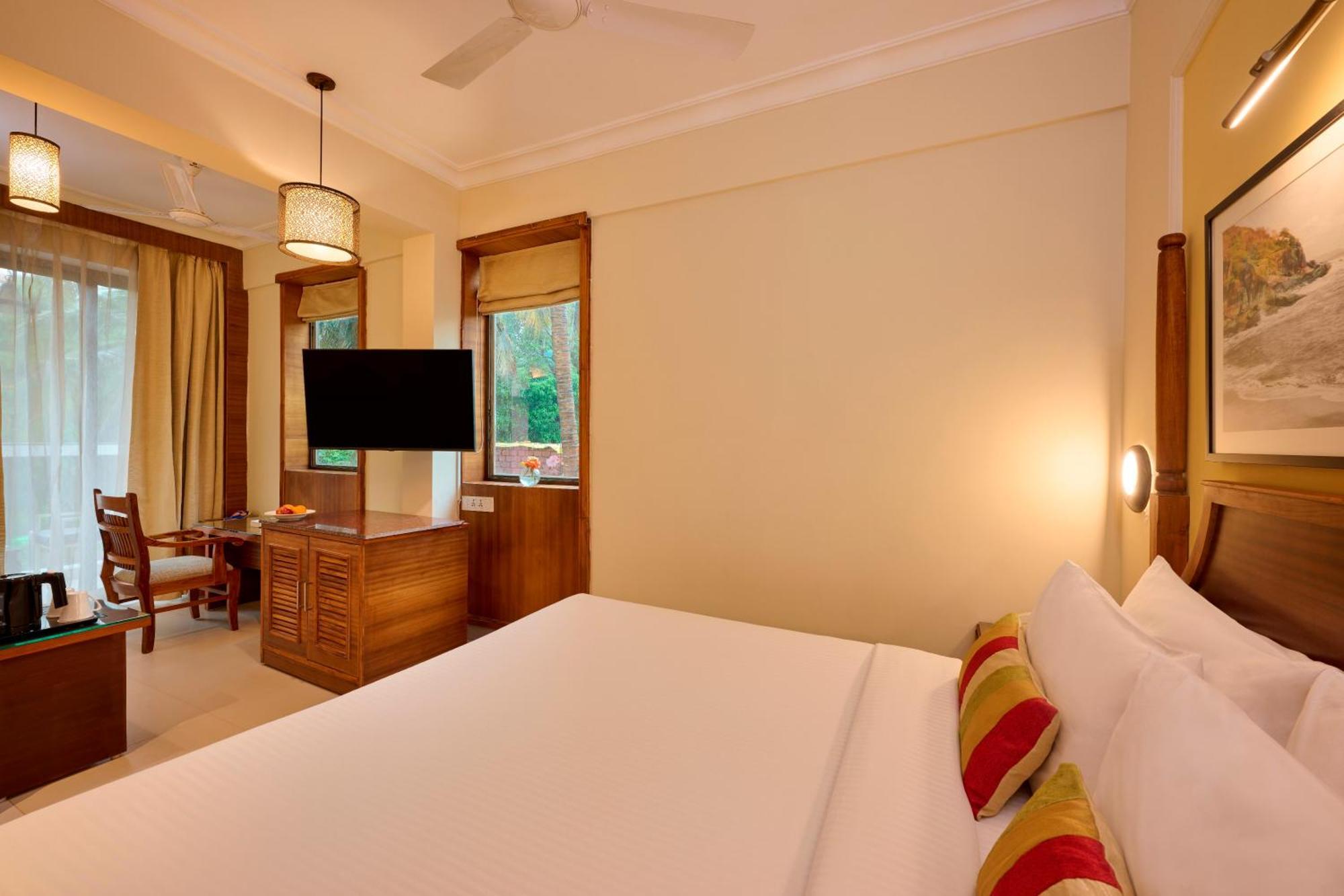 Sea Breeze Sarovar Portico Goa Resort 4*