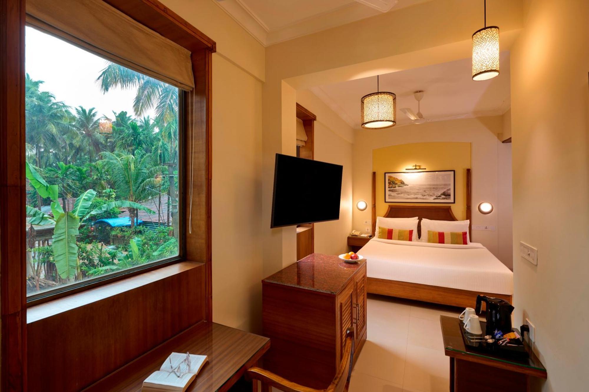 Sea Breeze Sarovar Portico Goa Resort 4*
