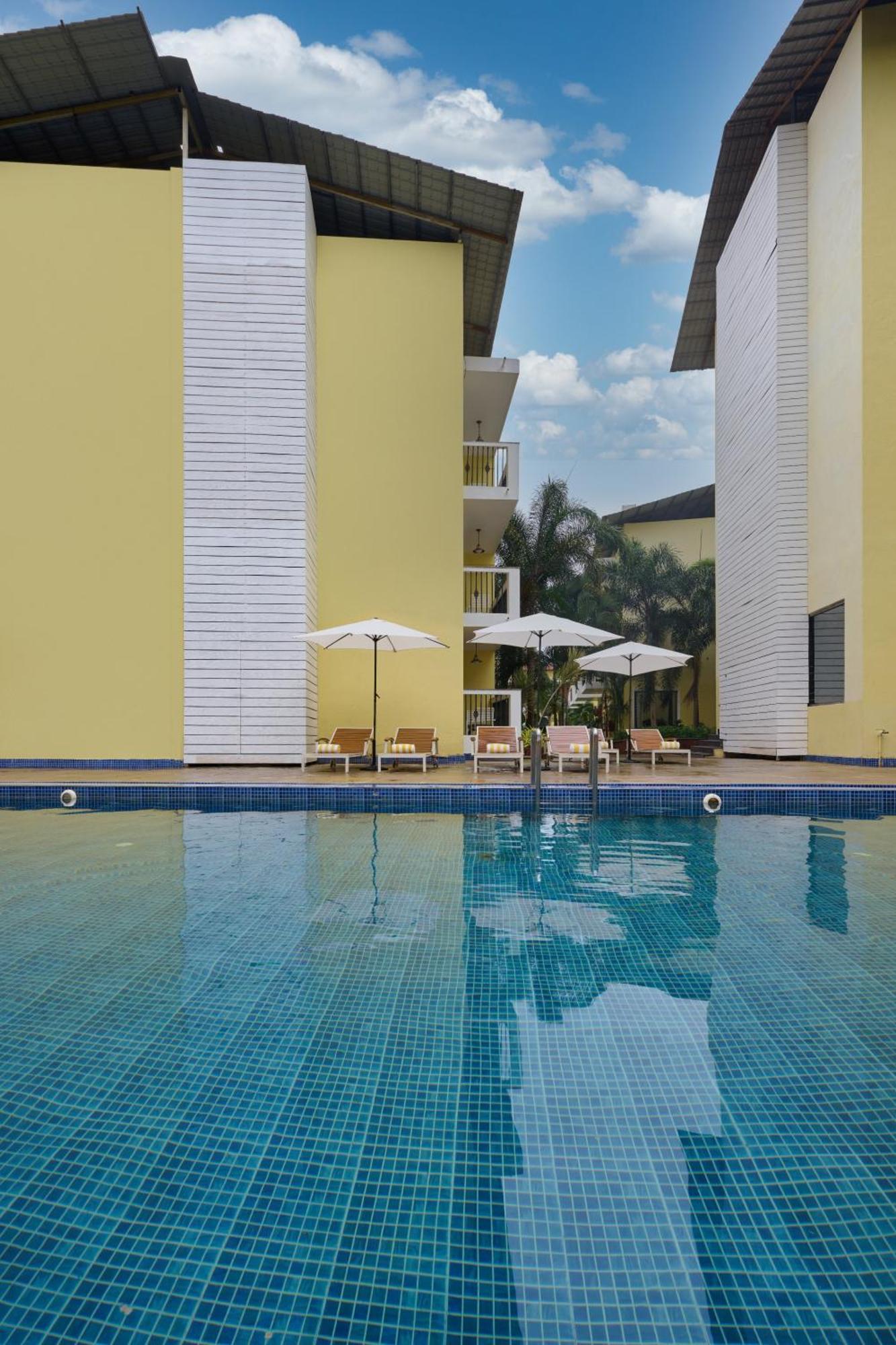 Sea Breeze Sarovar Portico Goa Resort 4*