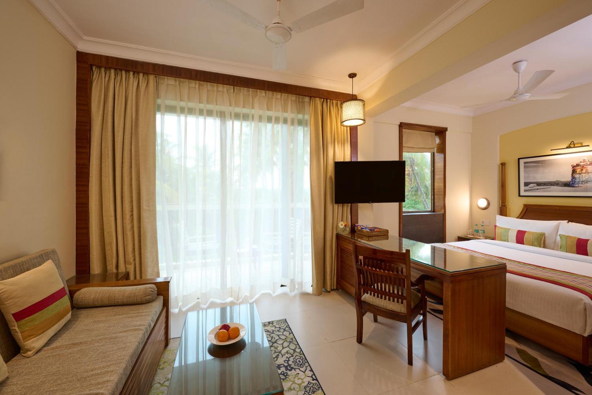 Sea Breeze Sarovar Portico Goa Varca