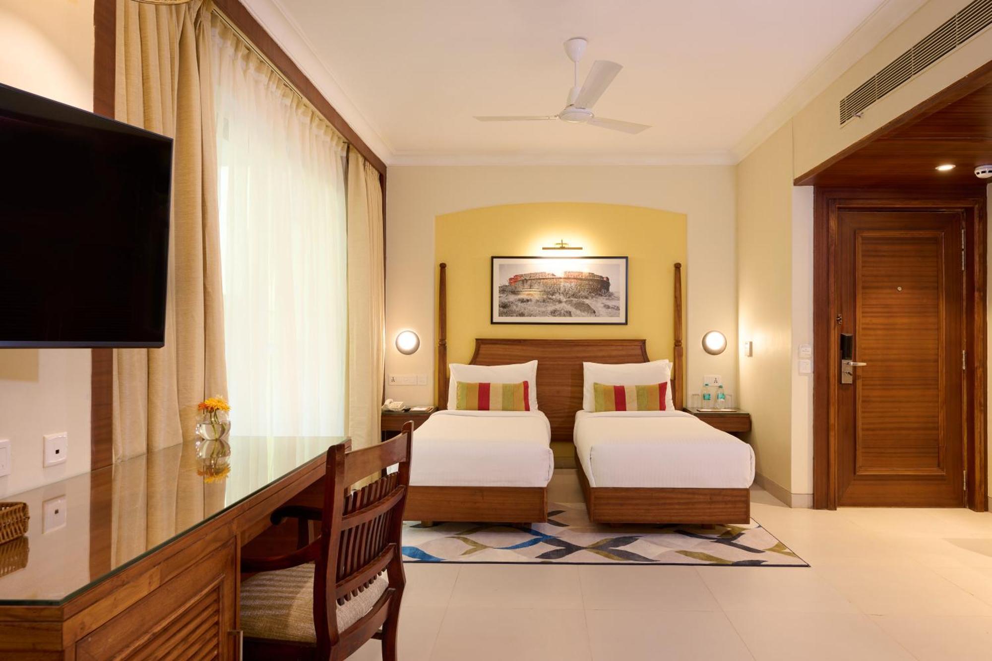 Sea Breeze Sarovar Portico Goa Resort
